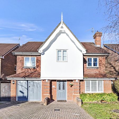 The Woodlands, Shortstay, Ideal For Families, Relocation, Contractors, Travel Stay Horley Esterno foto